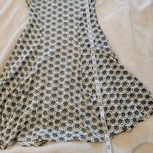 Virginia Key Paris Dress - Picture 3 of 11